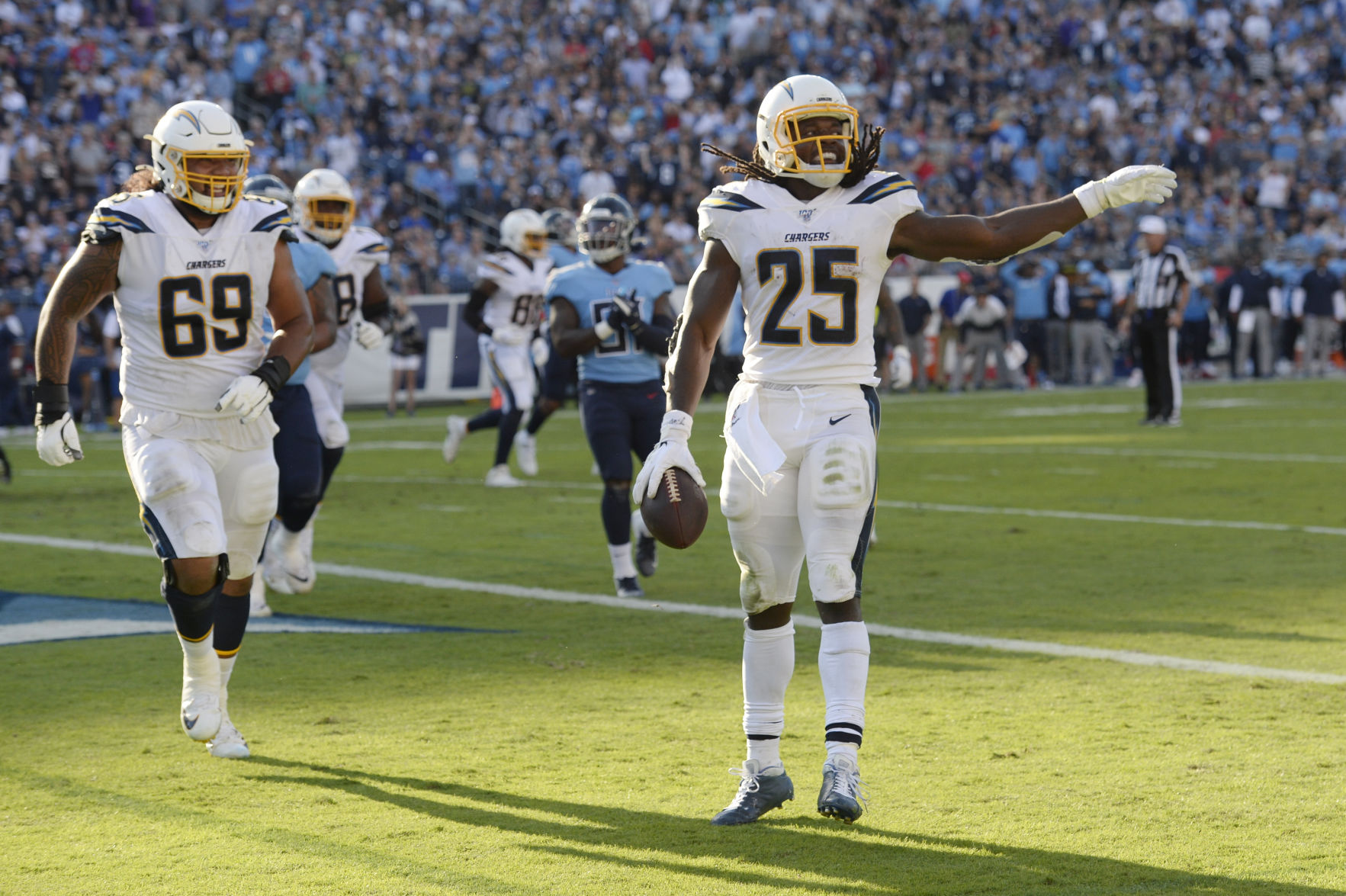 25. Los Angeles Chargers (2-5)